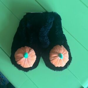 Pumpkin slippers